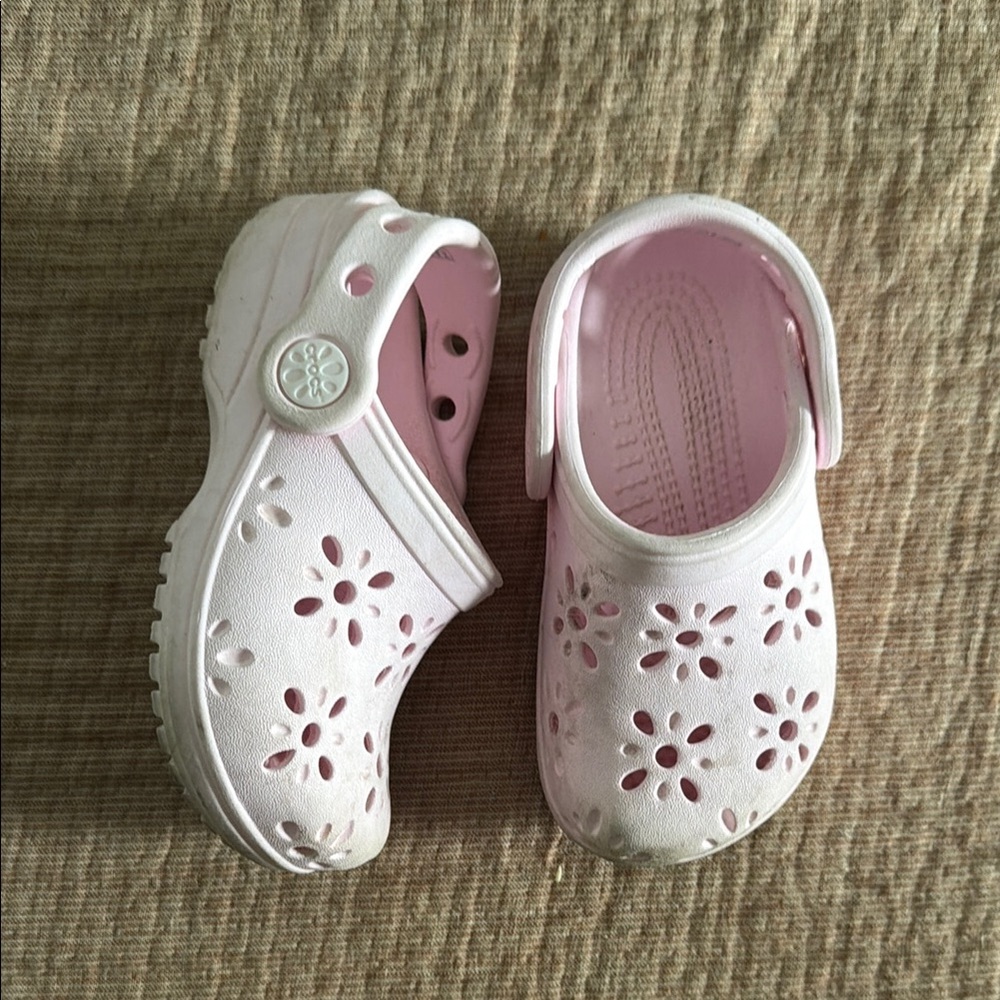 Kids Pink Floral Clog Sandals